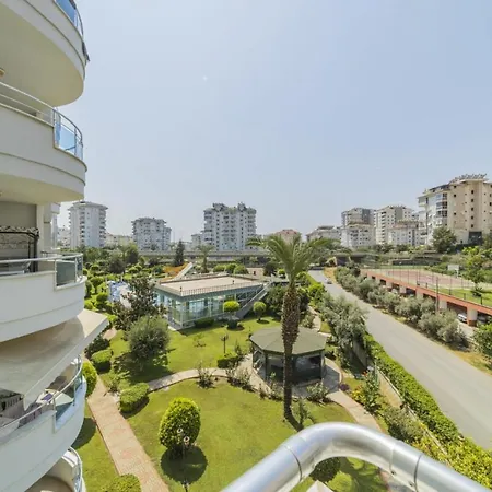 Hotel Lovely Flat With Shared Pools In