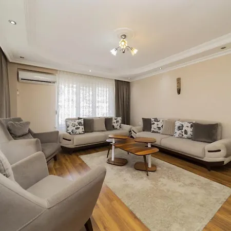 Lovely Flat With Shared Pools In Hotel Alanya